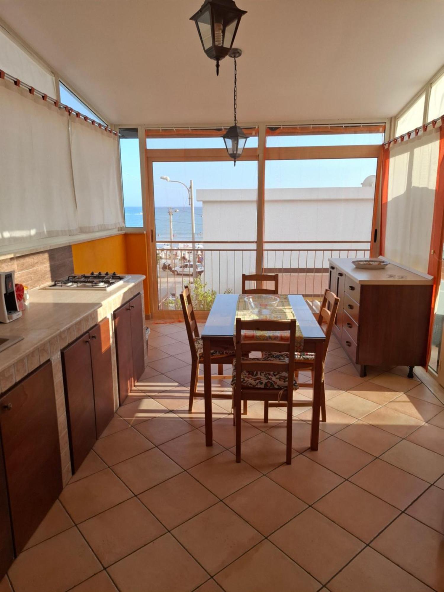 Casa Vacanze Villa Melina เรอัลมอนเต ภายนอก รูปภาพ